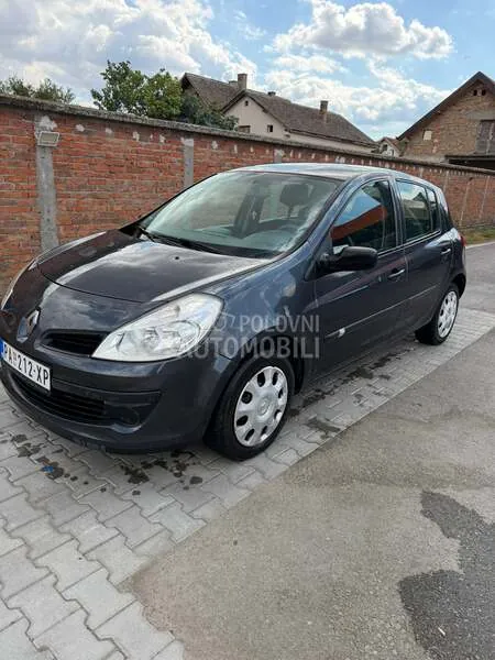 Renault Clio 2007 photo 4
