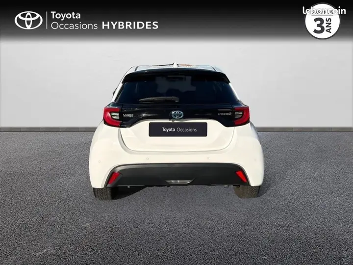 Toyota Yaris 2023 photo 4