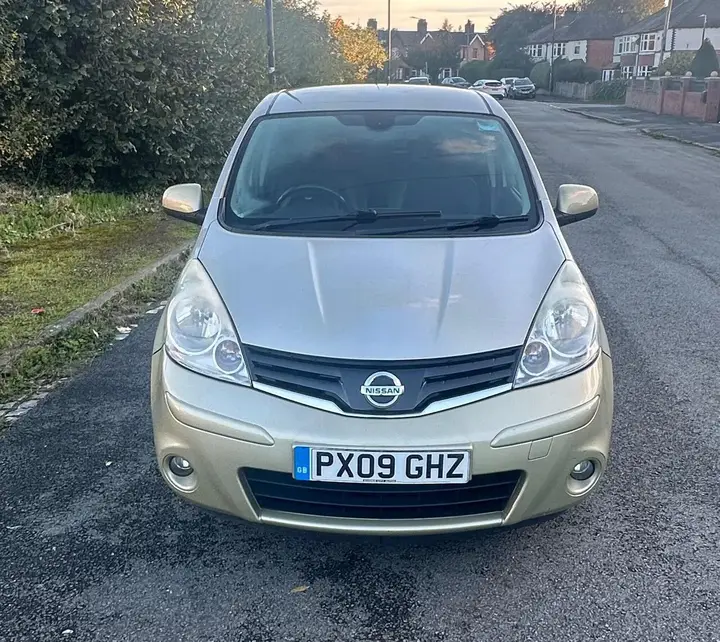 Nissan Note 2009 photo 3