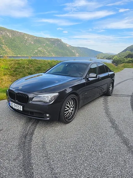 BMW 740D 2011 photo 5