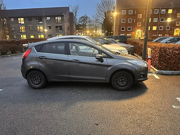 Ford Fiesta 2016 photo 3