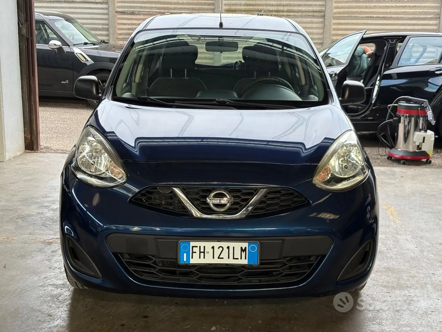 Nissan Micra 2017 photo 2