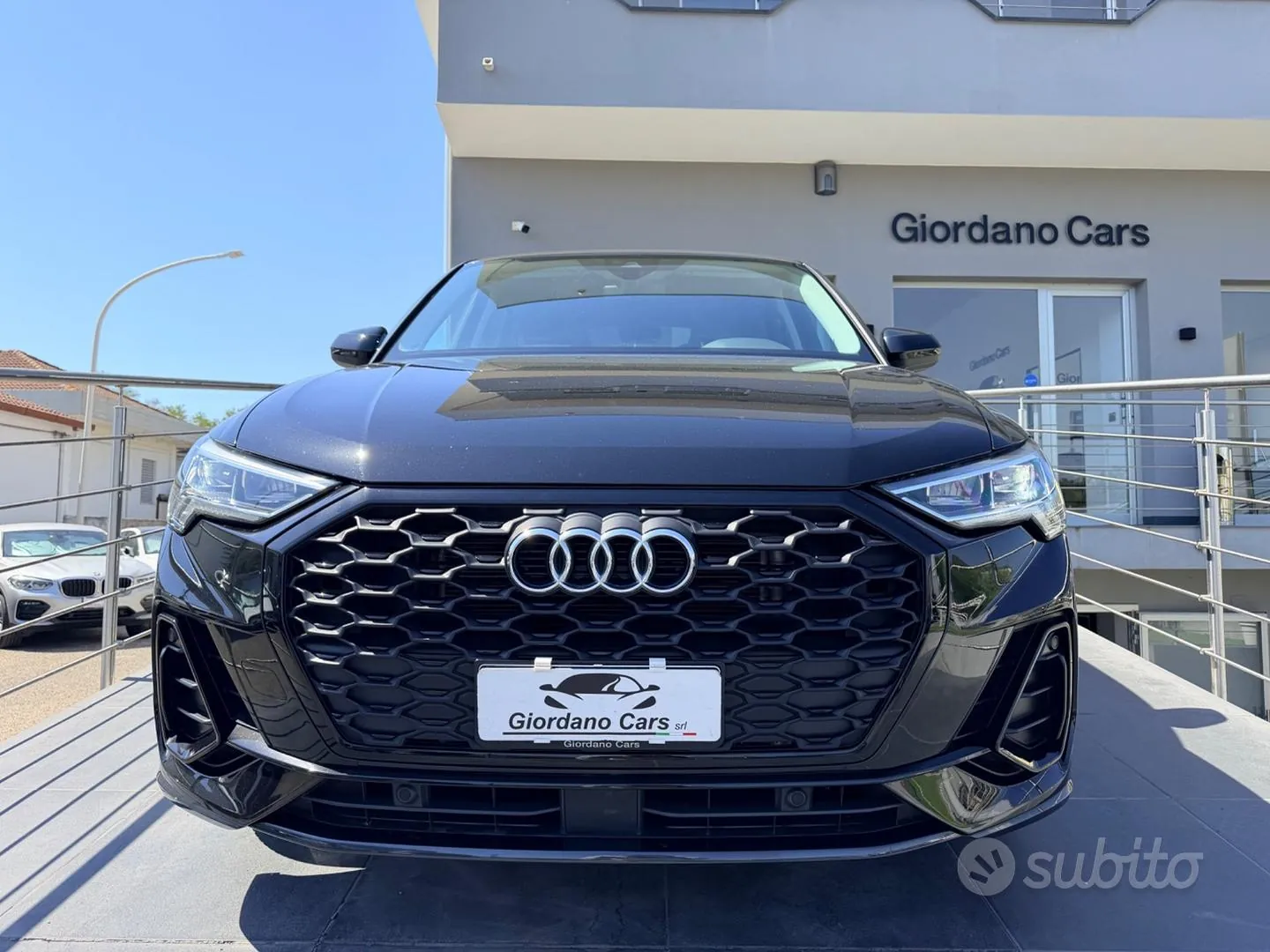 Audi Q3 2022 photo 3