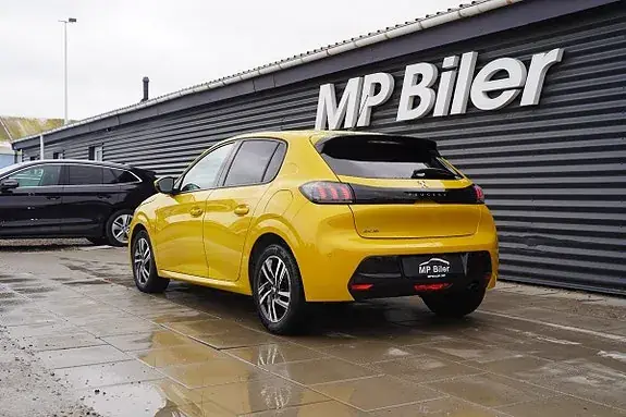Peugeot 208 2021 photo 3