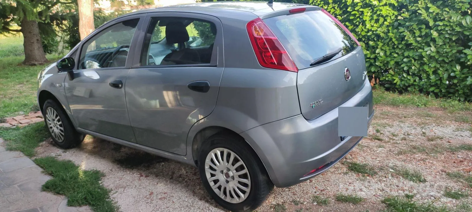 Fiat Grande Punto 2013 photo 4