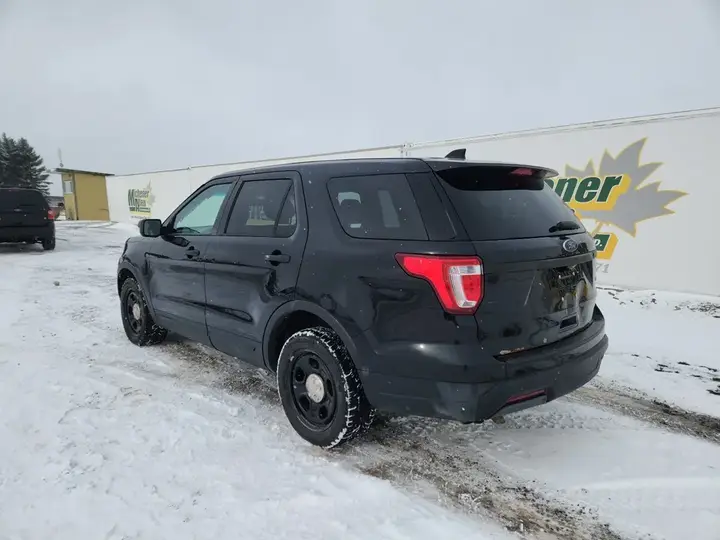 Ford Explorer 2019 photo 4