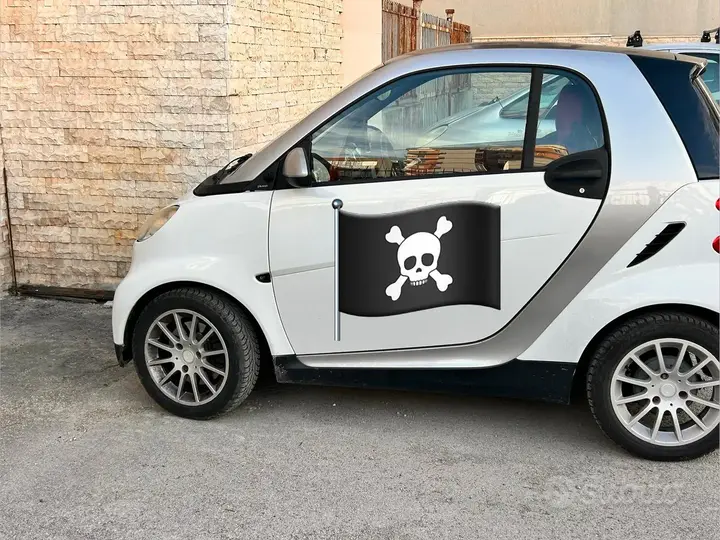 Smart Fortwo 2012 photo 2