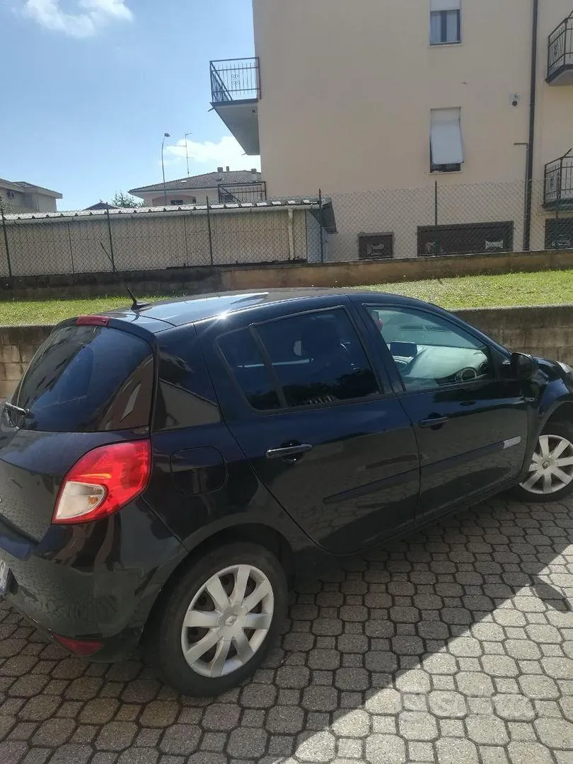 Renault Clio 2012 photo 4