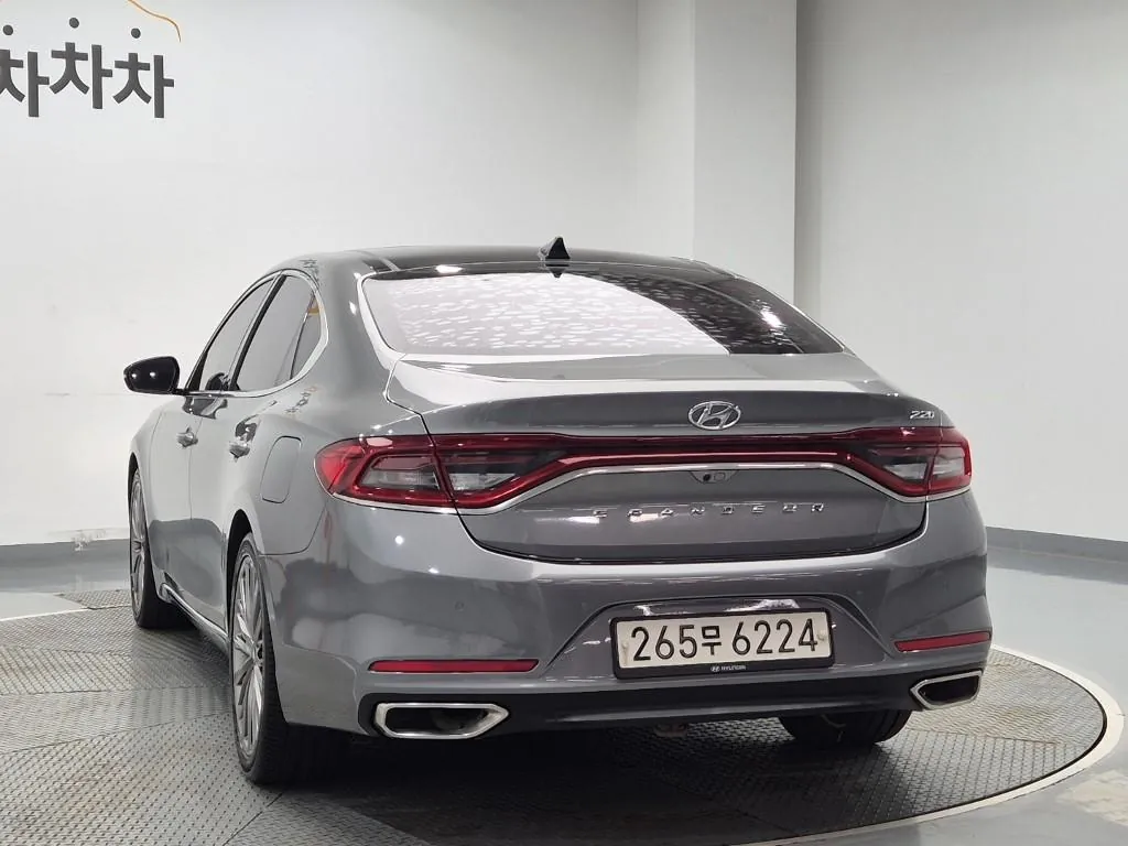 Hyundai Grandeur 2018 photo 2