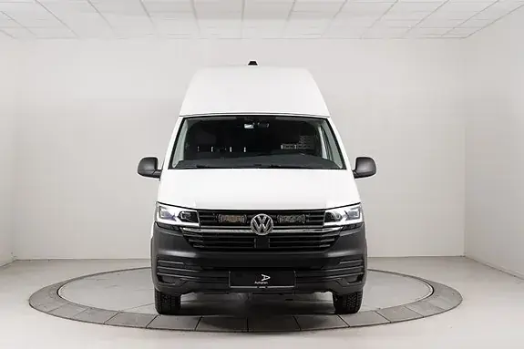 Volkswagen Transporter 2022 photo 3