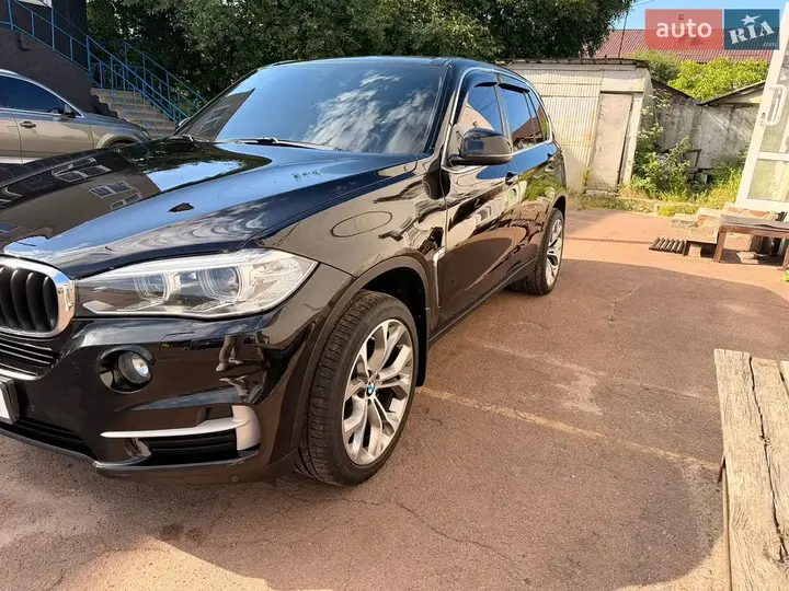 BMW X5 2015 photo 4
