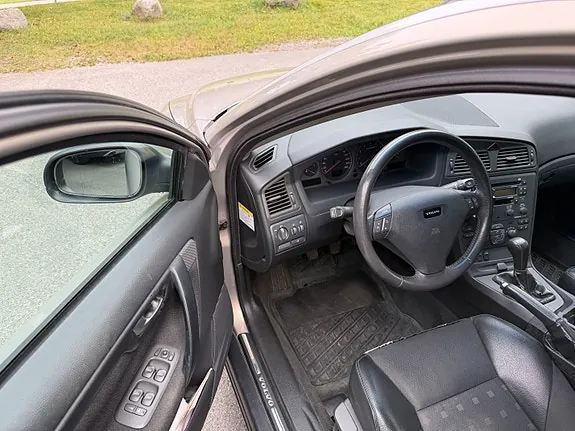 Volvo S60 2003 photo 2