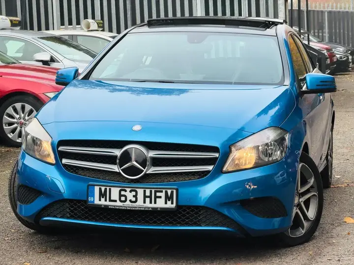 Mercedes-Benz A-Class 2013 photo 2