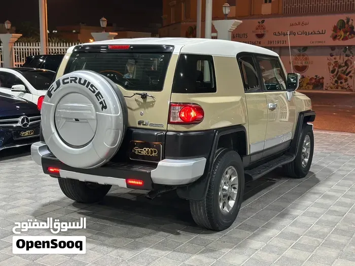 Toyota Fj Cruiser 2012 photo 2