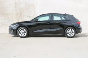 Audi A3 2023 photo 2
