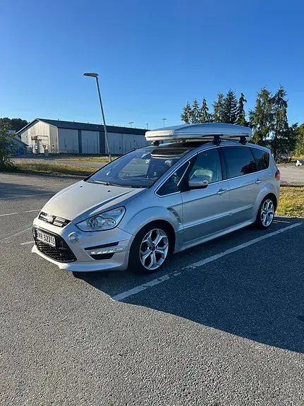 Ford S-Max 2011 photo 3