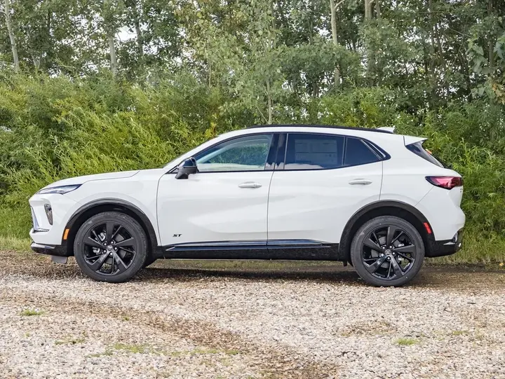 Buick Envision 2026 photo 5