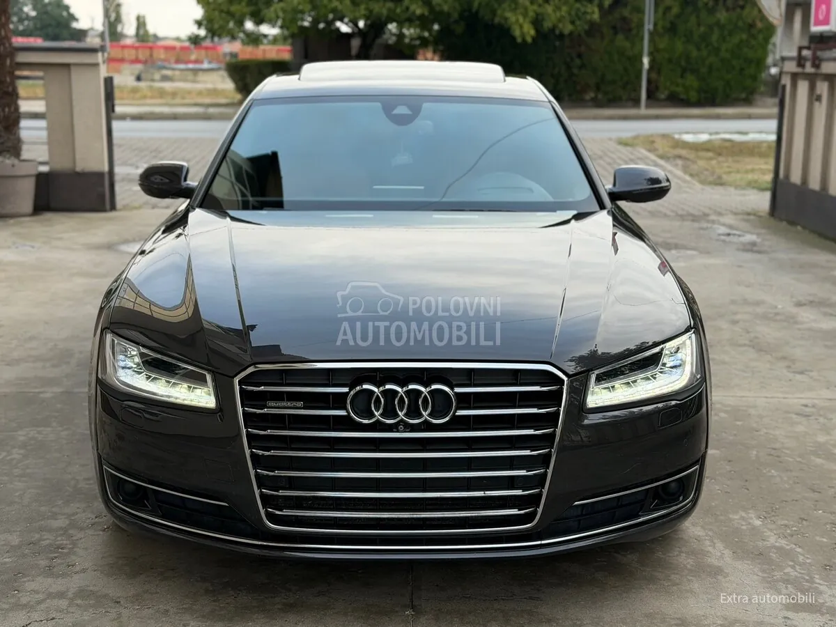 Audi A8 2015 photo 2