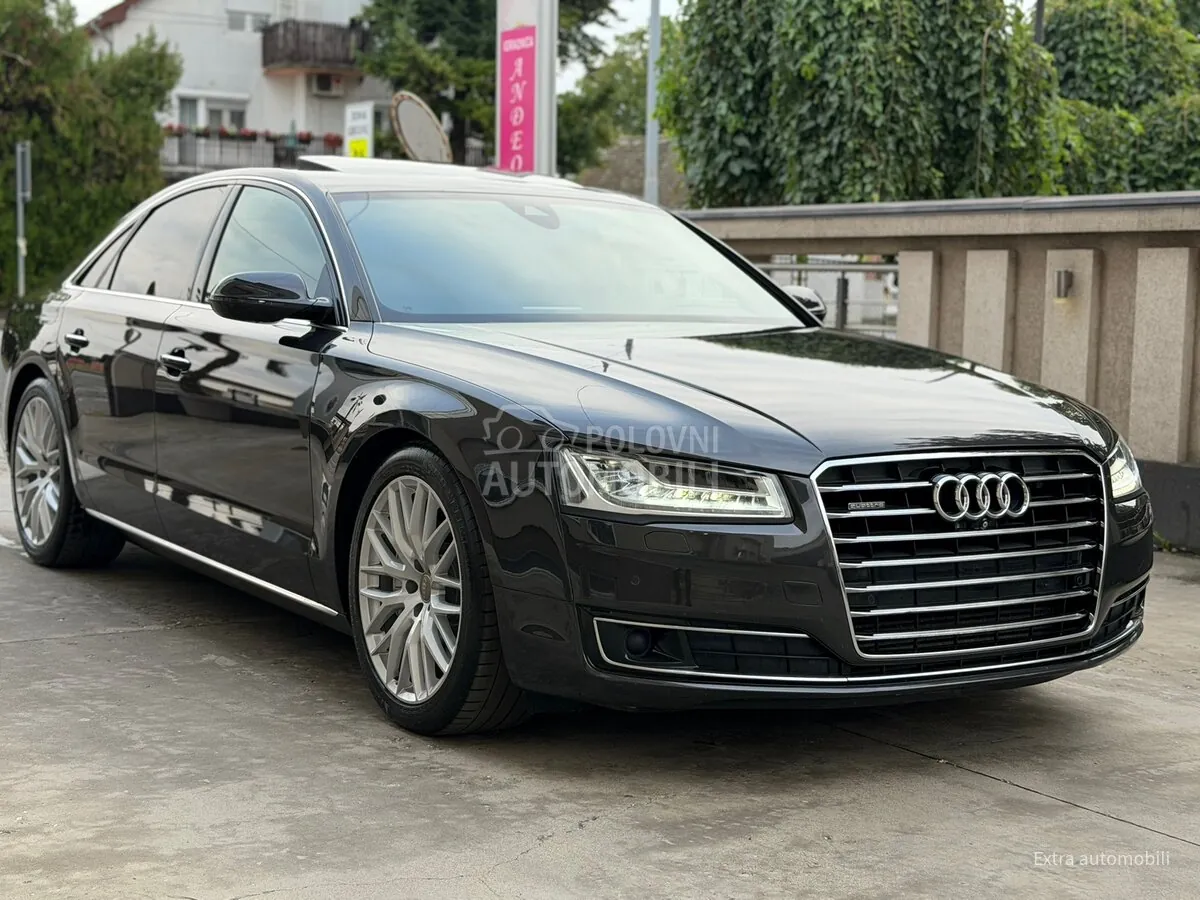 Audi A8 2015 photo 3