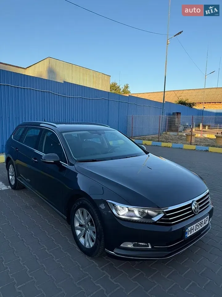 Volkswagen Passat 2018 photo 2