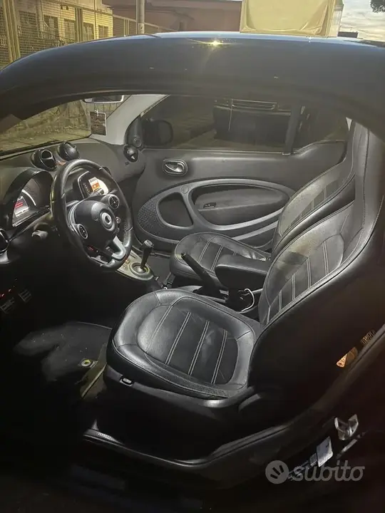 Smart Fortwo 2017 photo 2