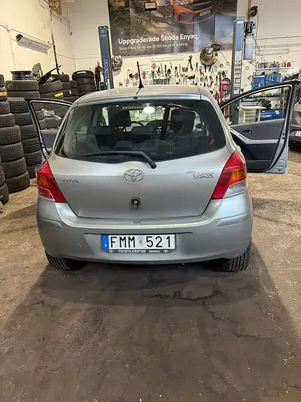 Toyota Yaris 2009 photo 3