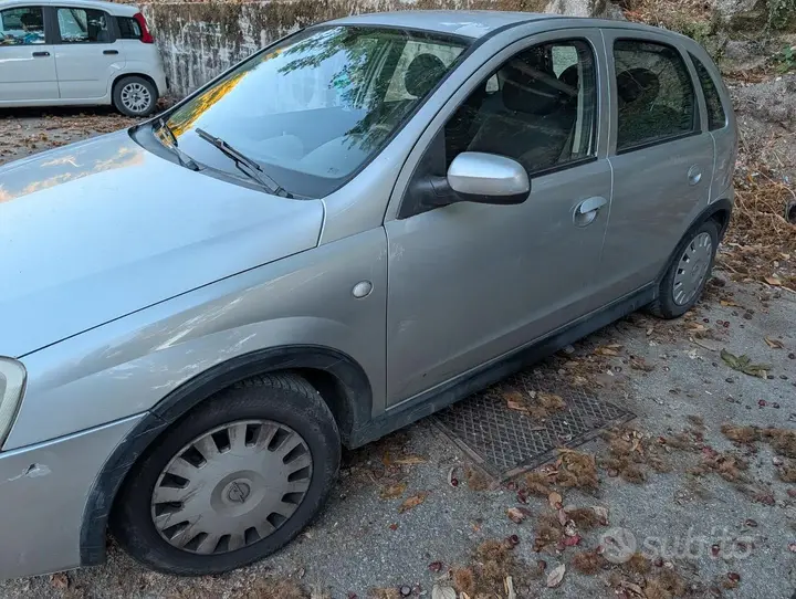 Opel Corsa 2004 photo 2