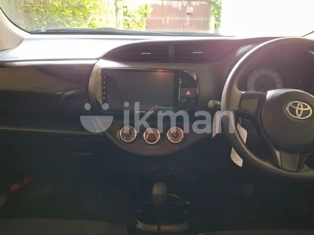Toyota Vitz 2018 photo 5