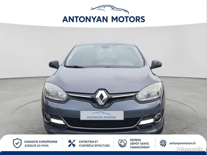Renault Megane 2015 photo 2