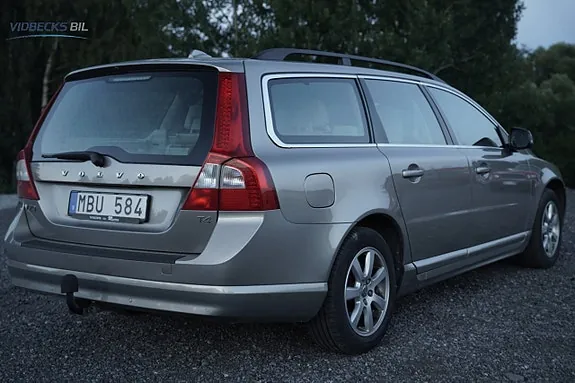Volvo V70 2012 photo 4