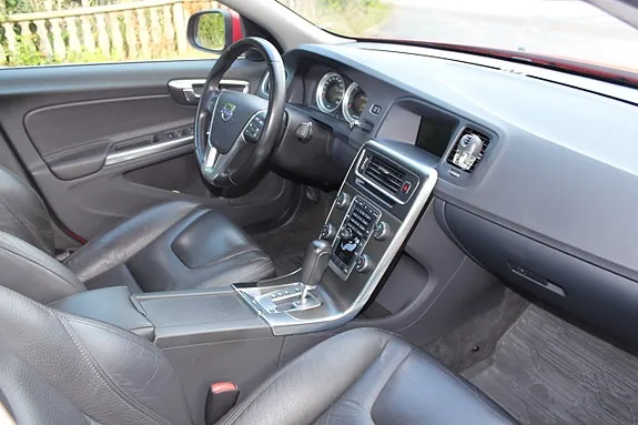 Volvo S60 2012 photo 4