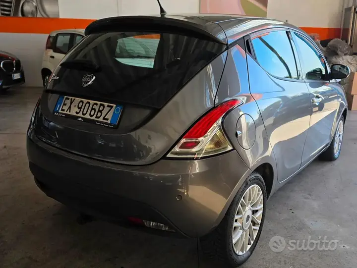 Lancia Ypsilon 2014 photo 4