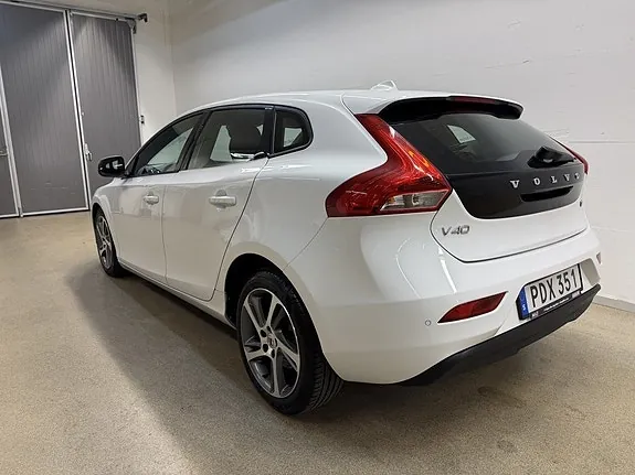 Volvo V40 2017 photo 4