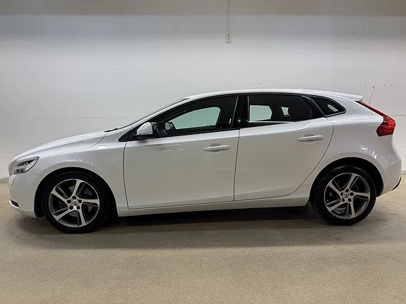 Volvo V40 2017 photo 3