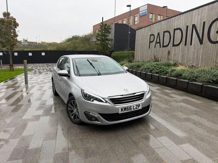 Peugeot 308 2016 photo 2