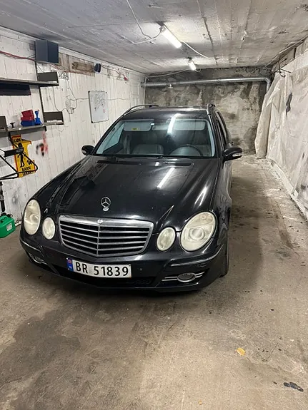 Mercedes-Benz E270