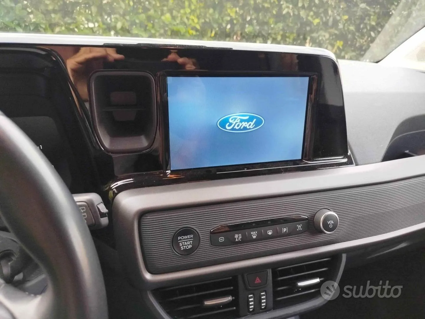 Ford Tourneo Courier 2024 photo 3