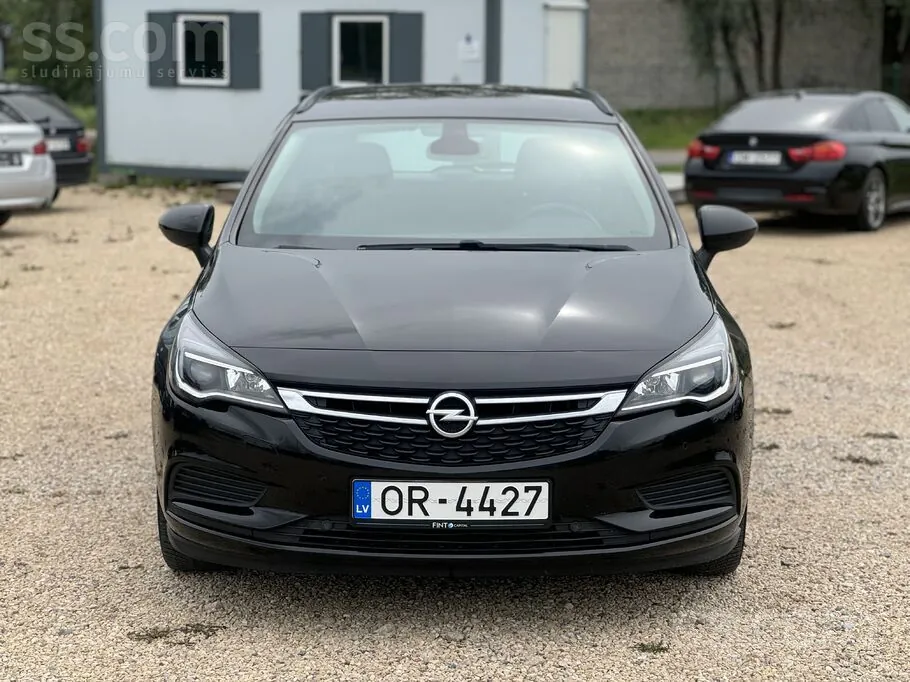 Opel Astra 2017 photo 2