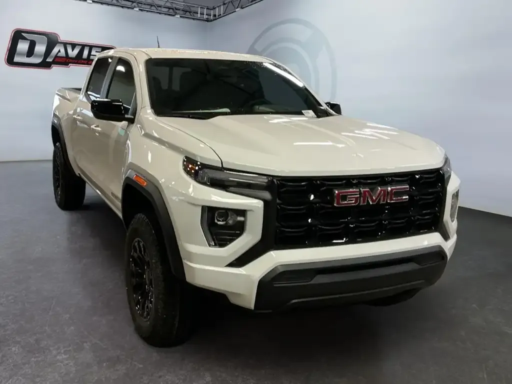 GMC Canyon 2026 photo 3
