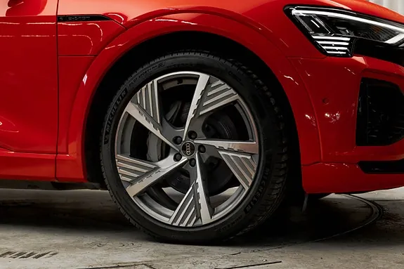 Audi Q8 E-Tron 2024 photo 5