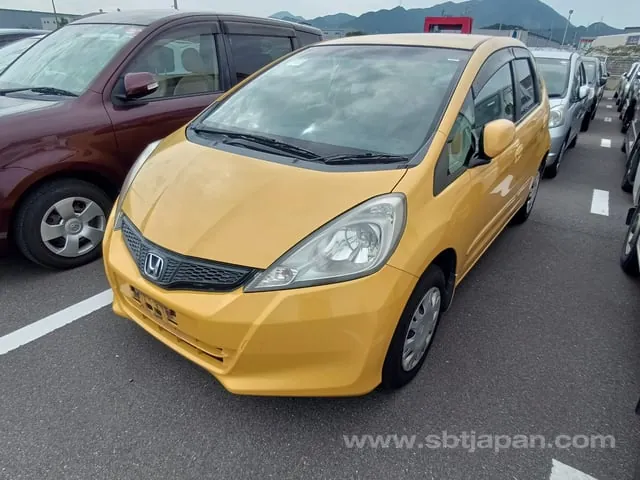 Honda Fit 2010 photo 2