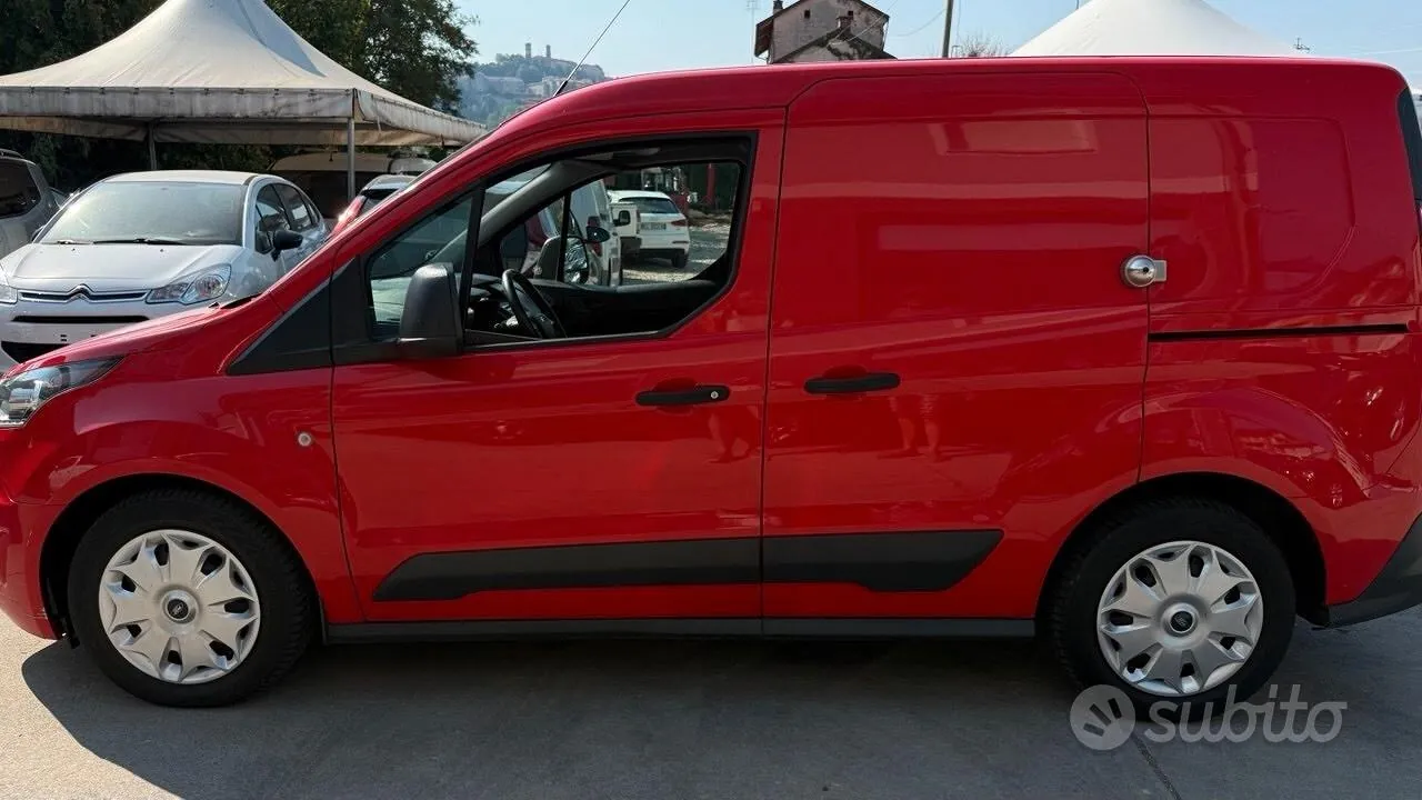 Ford Transit Connect 2017 photo 2