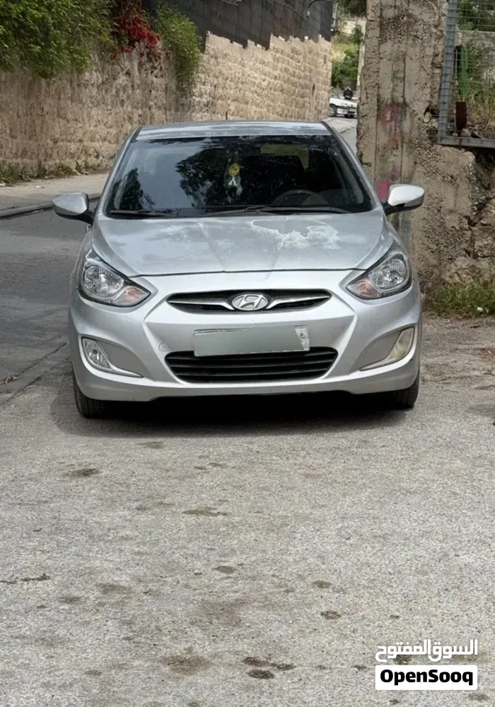 Hyundai Accent 2014 photo 2