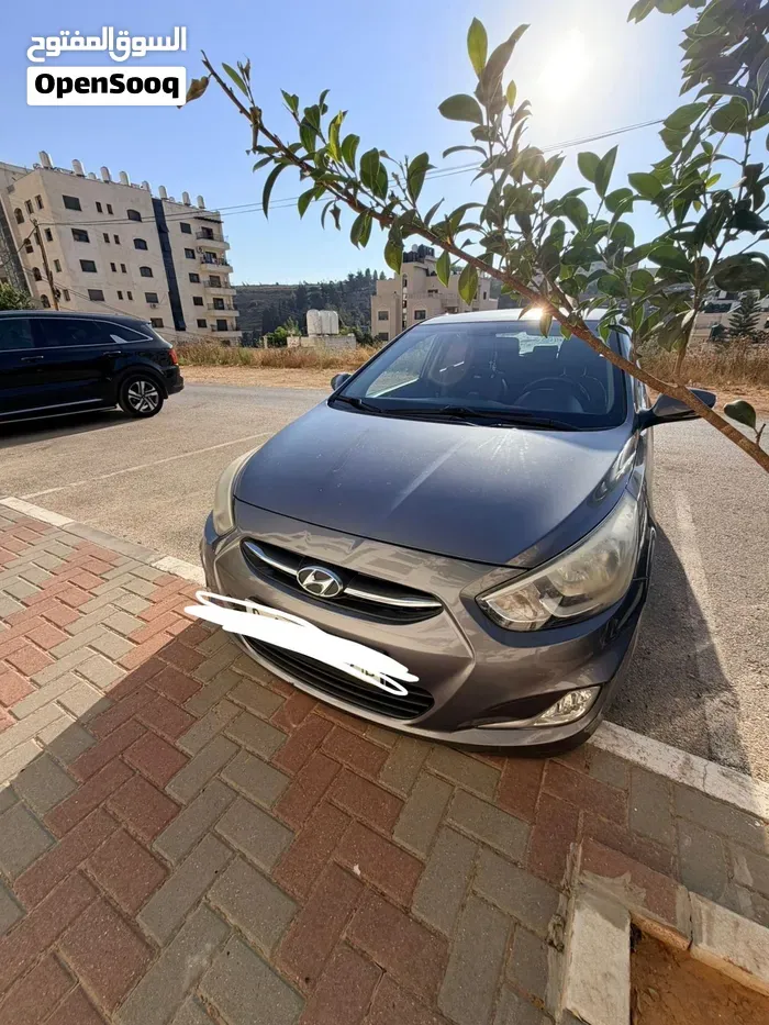 Hyundai Accent 2014 photo 4
