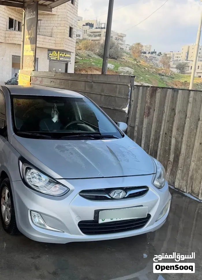 Hyundai Accent 2014 photo 3