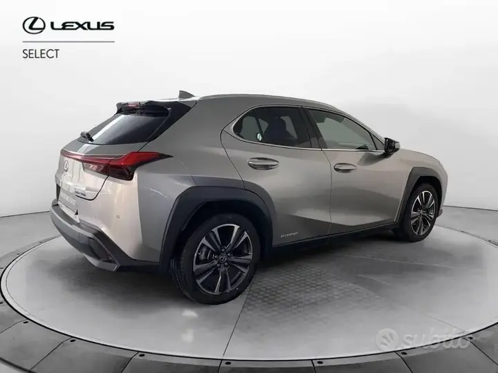 Lexus Ux 2019 photo 5