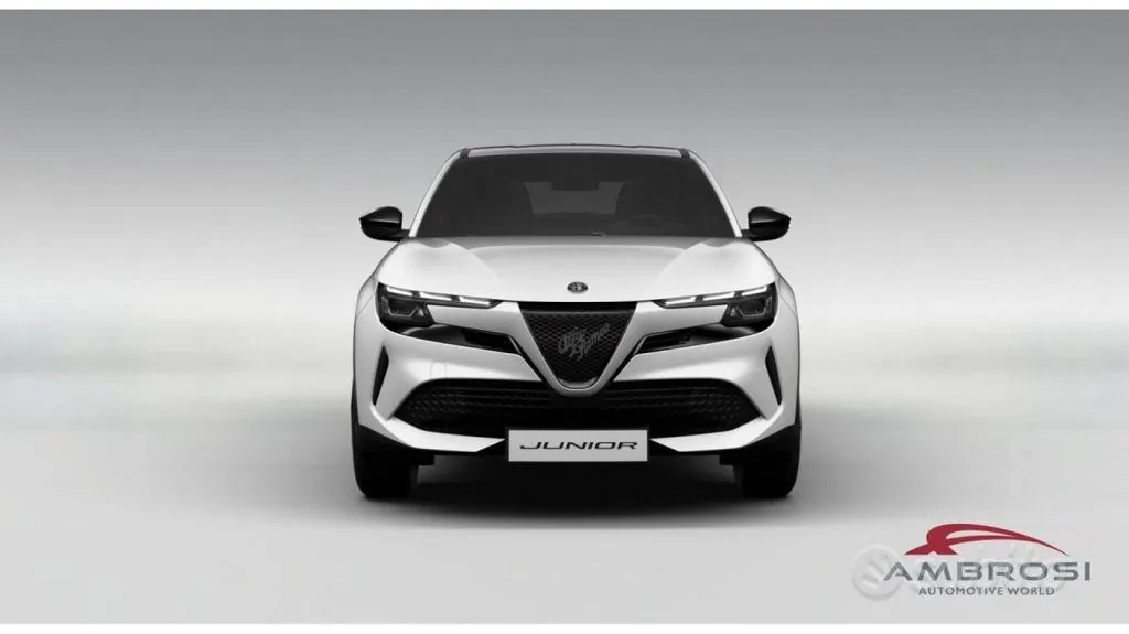 Alfa Romeo Junior 2026 photo 3