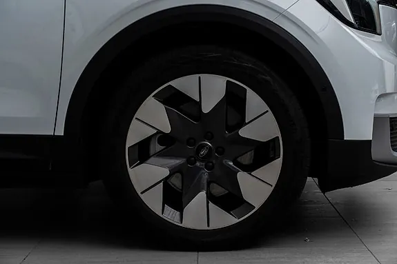 Ford Explorer 2026 photo 5