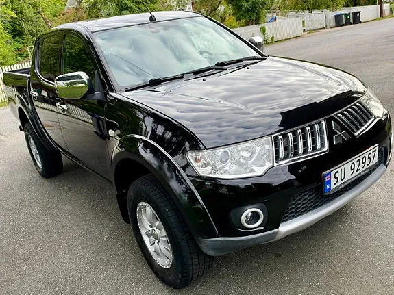 Mitsubishi L200 2011 photo 3