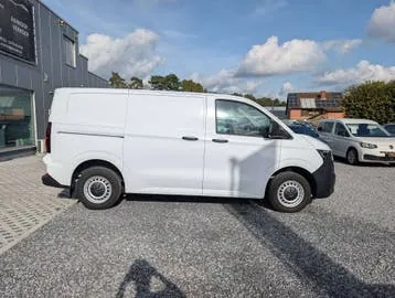 Volkswagen T7 Transporter 2025 photo 3